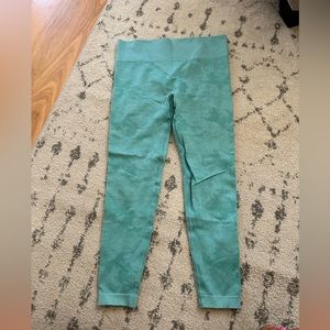 Gymshark Camo Leggings Size XL like new